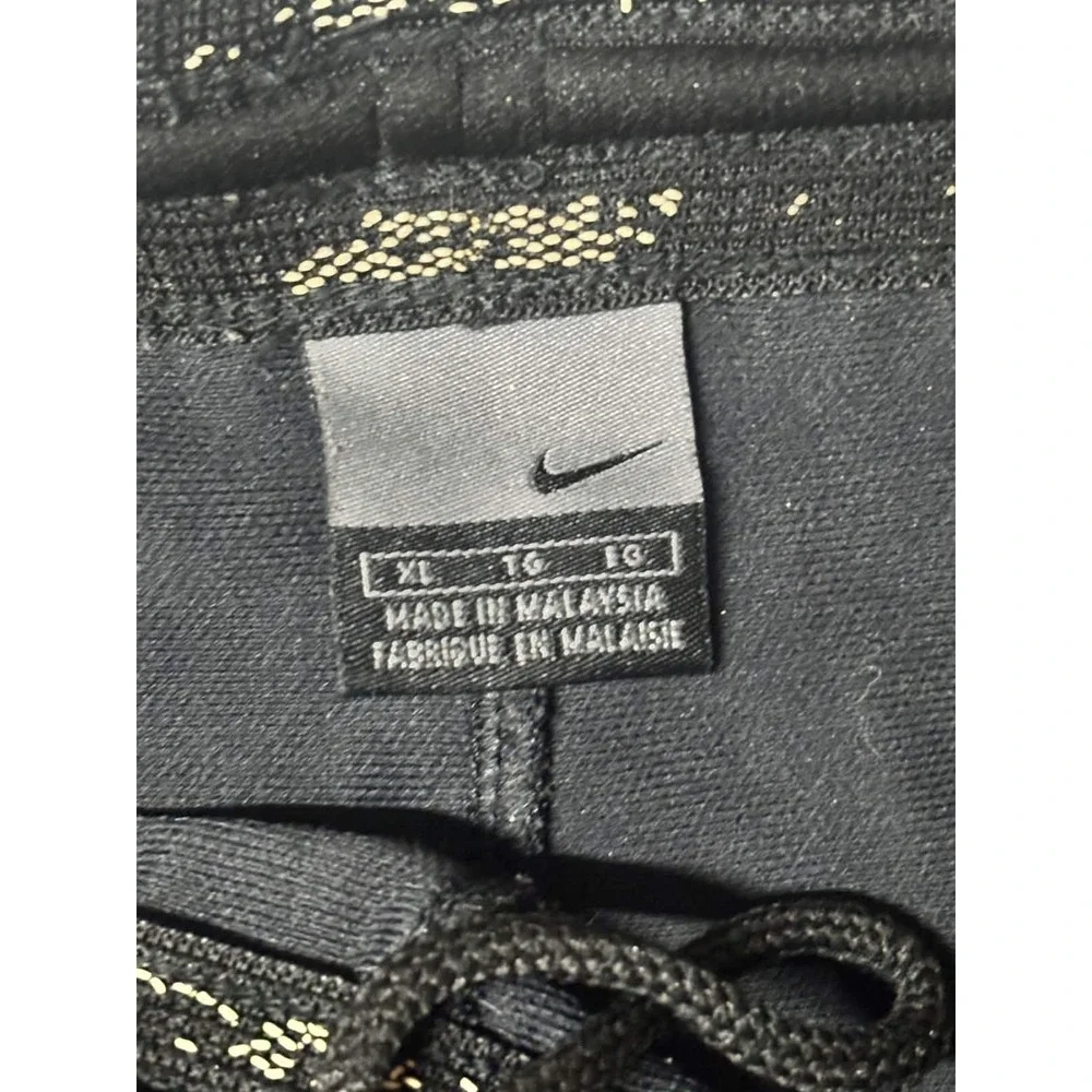 Nike womens athletic